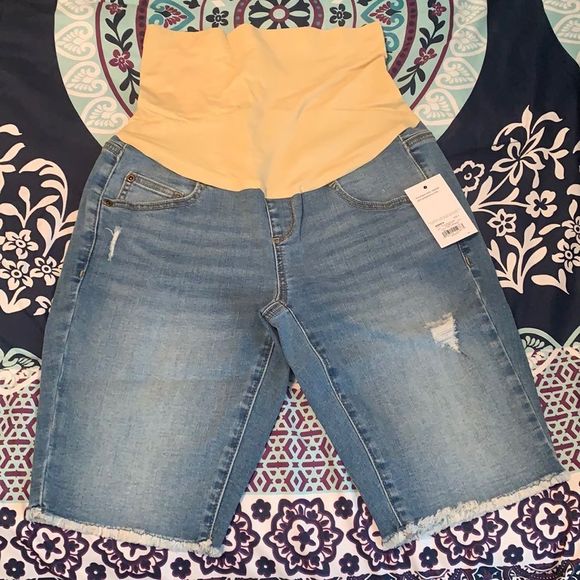 a:glow Pants - Maternity Denim Jean Bermuda Shorts Size 4 New